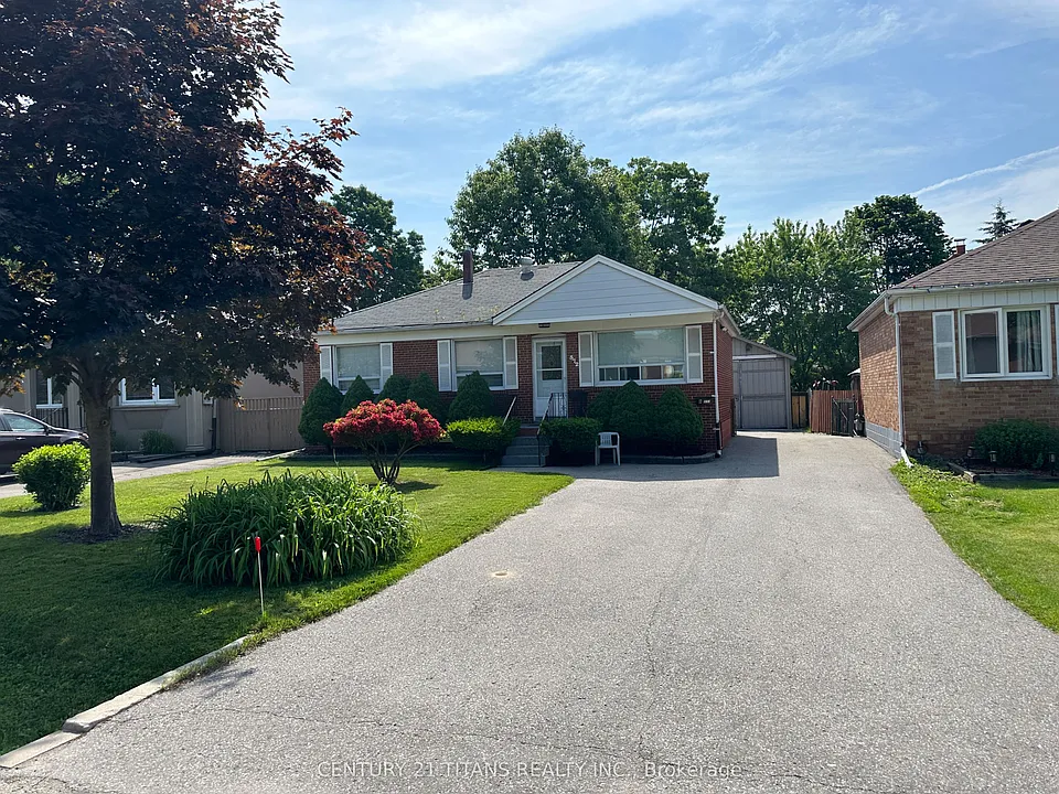 572 Exbury Cres #MAIN