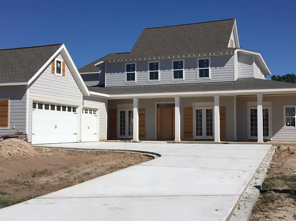 2303 Bottlebrush Ln, Conroe, TX 77384