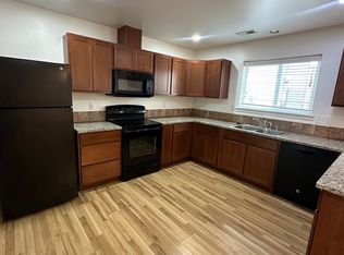 102 E Mizzou Ct APT C, Moses Lake, WA 98837