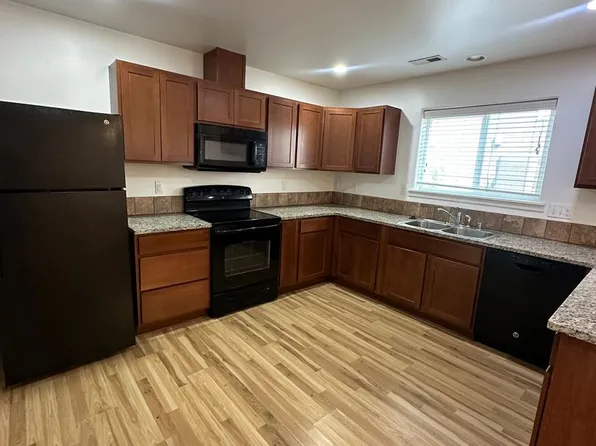 102 Mizzou Ct., 102 E Mizzou Ct APT C, Moses Lake, WA 98837