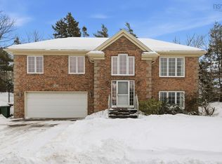 1 Lanshaw Close, Halifax, NS B3S 1E7