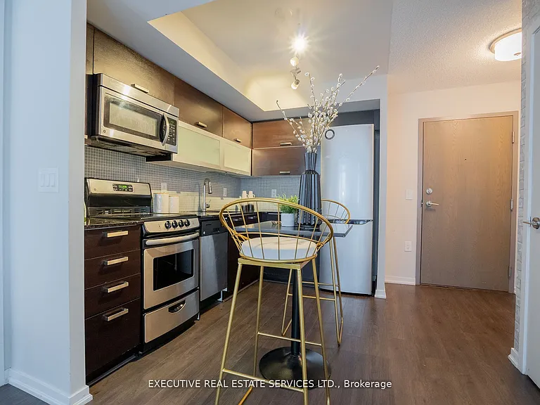 36 Lisgar St #1902E — Photo 17