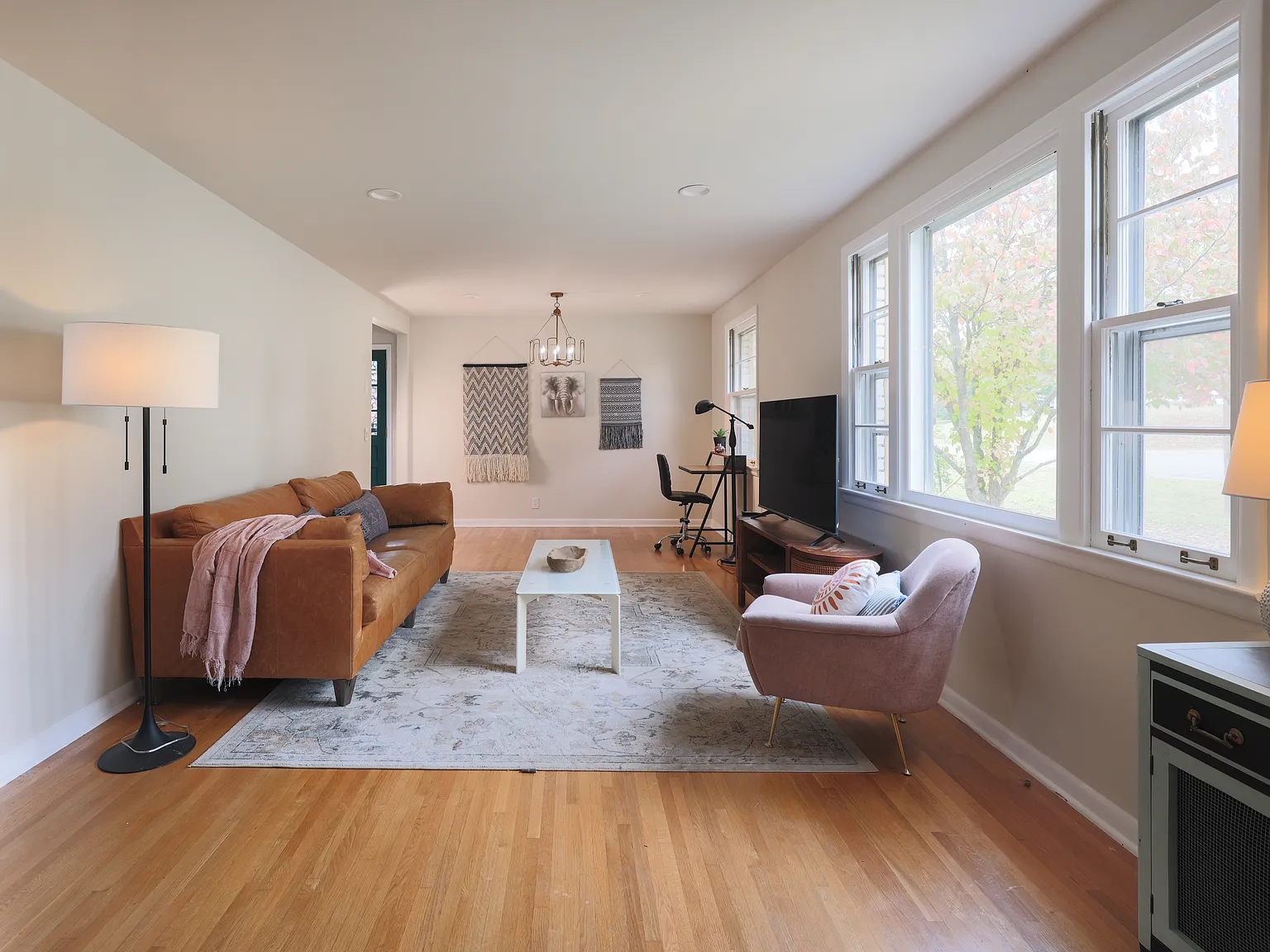 4 bed, 2.5 bath, 1633 sqft, $1,000 — Photo 2