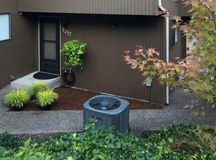 2257 Ridgeway Dr, Eugene, OR 97401