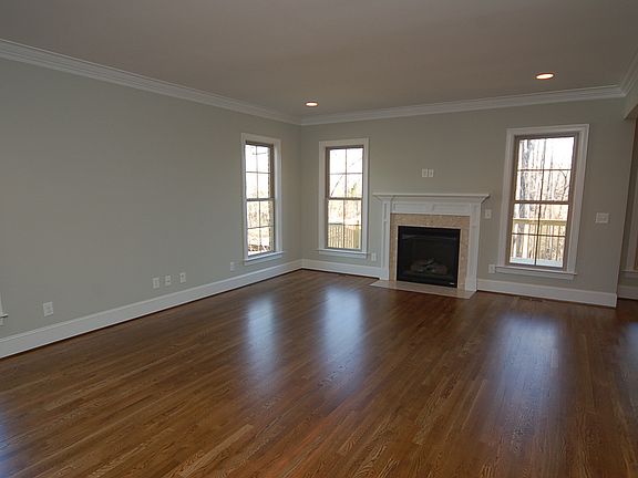 3rd image of 6818 Trace Dr