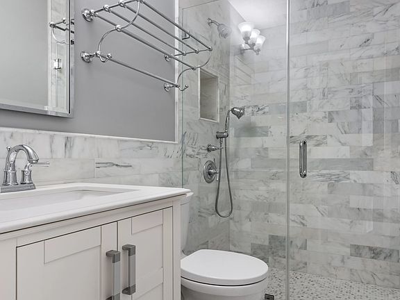 5th image of 303 E 57th St #27DE