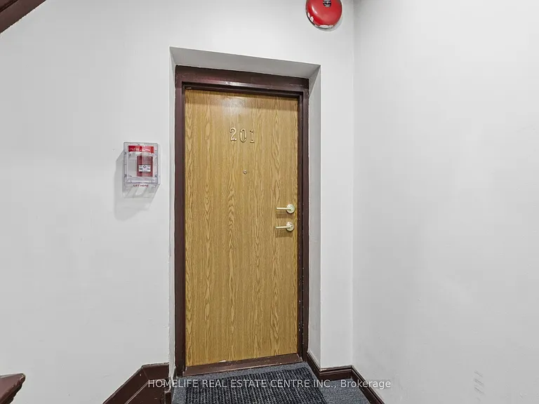 223 Jameson Ave #201 — Photo 18