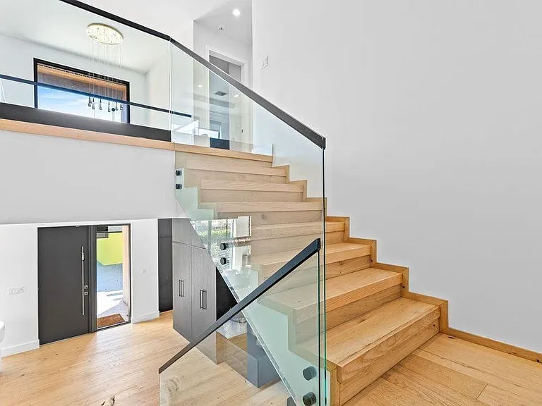 705 SW 8th Ter — Photo 34