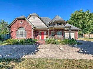306 NW A St, Bentonville, AR 72712