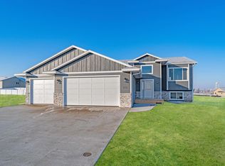 515 Laney Ln, Baltic, SD 57003