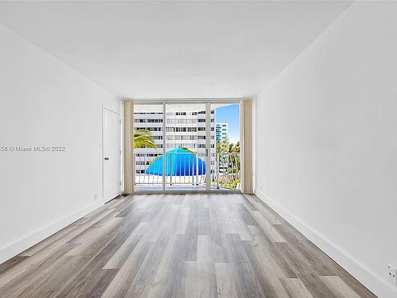 4th image of 7601 E Treasure Dr APT 506