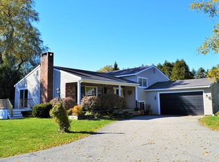 8 Merrifield Dr, Kennebunk, ME 04043