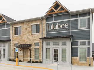 5720 Hidcote Dr #201 & 202, Lincoln, NE 68516