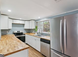 1223 White Dr NE, Townsend, GA 31331