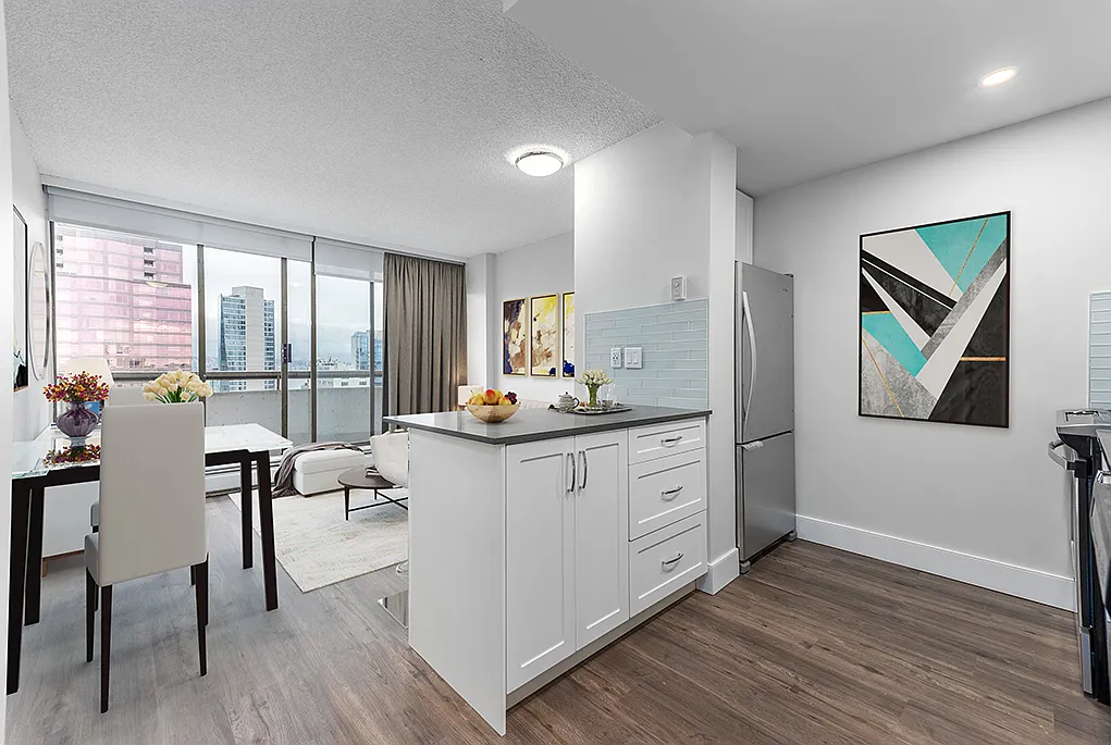 1501 Haro Street — Photo 3