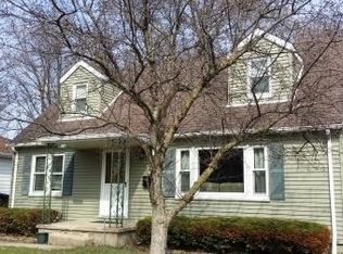 267 S Alfred Ave, Elgin, IL 60123