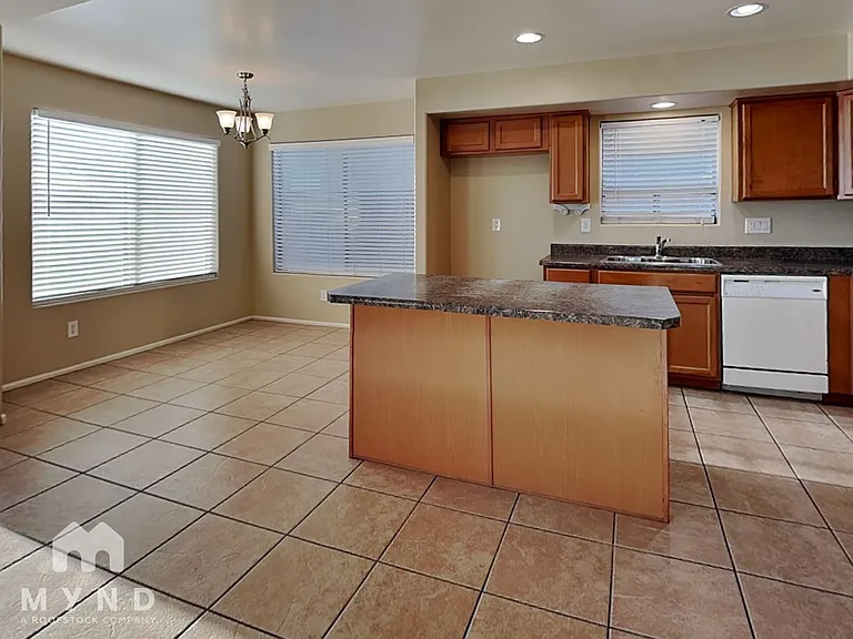 38587 N Jonathan St — Photo 6