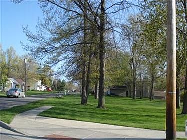 1st image of Idlewood Ave