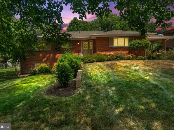 5606 Chesterfield Dr, Temple Hills, MD 20748