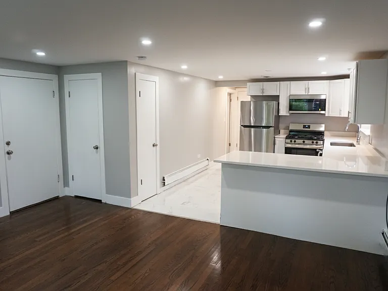 2755 N Newcastle Ave #G — Photo 6