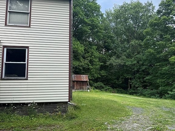 2nd image of 33 Academy St