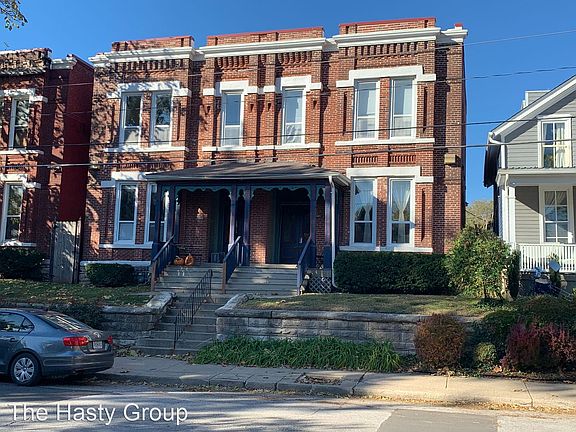 2nd image of 1648 Summit St APT A