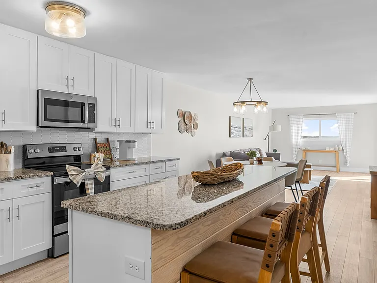 5801 Thomas Dr #824 — Photo 5