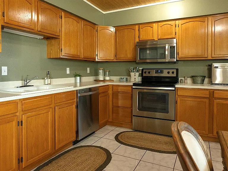 380 Base Ave E #201 — Photo 14