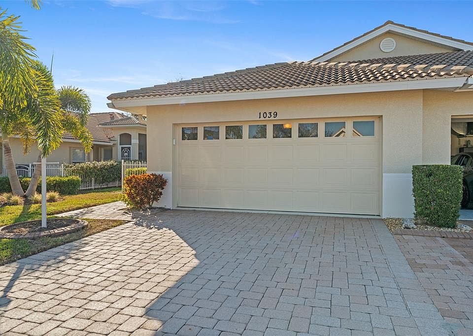 1st image of 1039 TOPELIS DRIVE