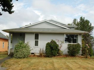 686 G St, Blaine, WA 98230