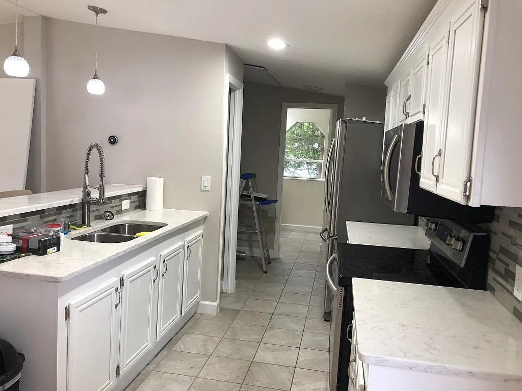 13708 Palm Dr — Photo 2