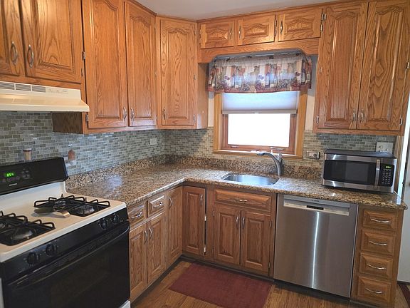 5th image of 1456 N Rohde Ave