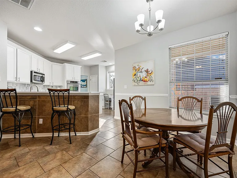 4435 Hunters Lodge Dr — Photo 17