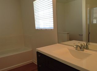 1882 Fredericksburg Ln, Aurora, IL 60503