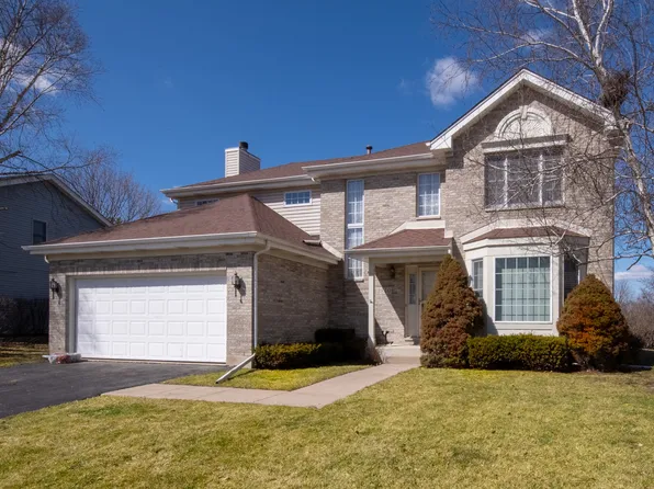 2840 Colonial Dr, Elgin, IL 60124