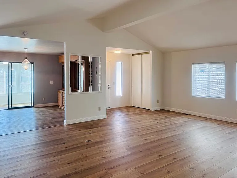 909 Richland Rd — Photo 9