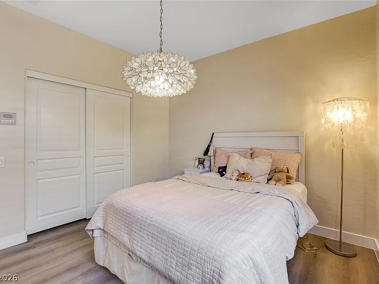 2649 Rue Marquette Ave — Photo 30