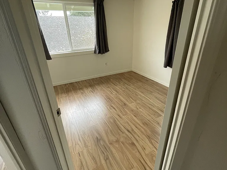 708 B St — Photo 19
