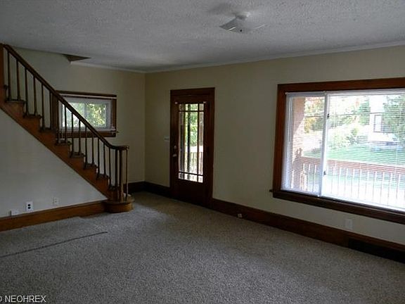 2nd image of 823 Brady Ave