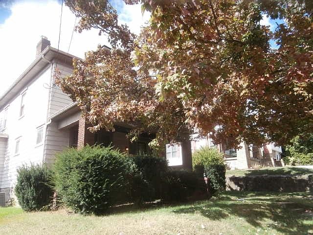 1st image of 623 Oxford Blvd