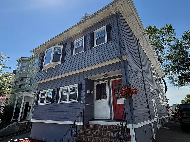 55 Clarendon Ave — Photo 24