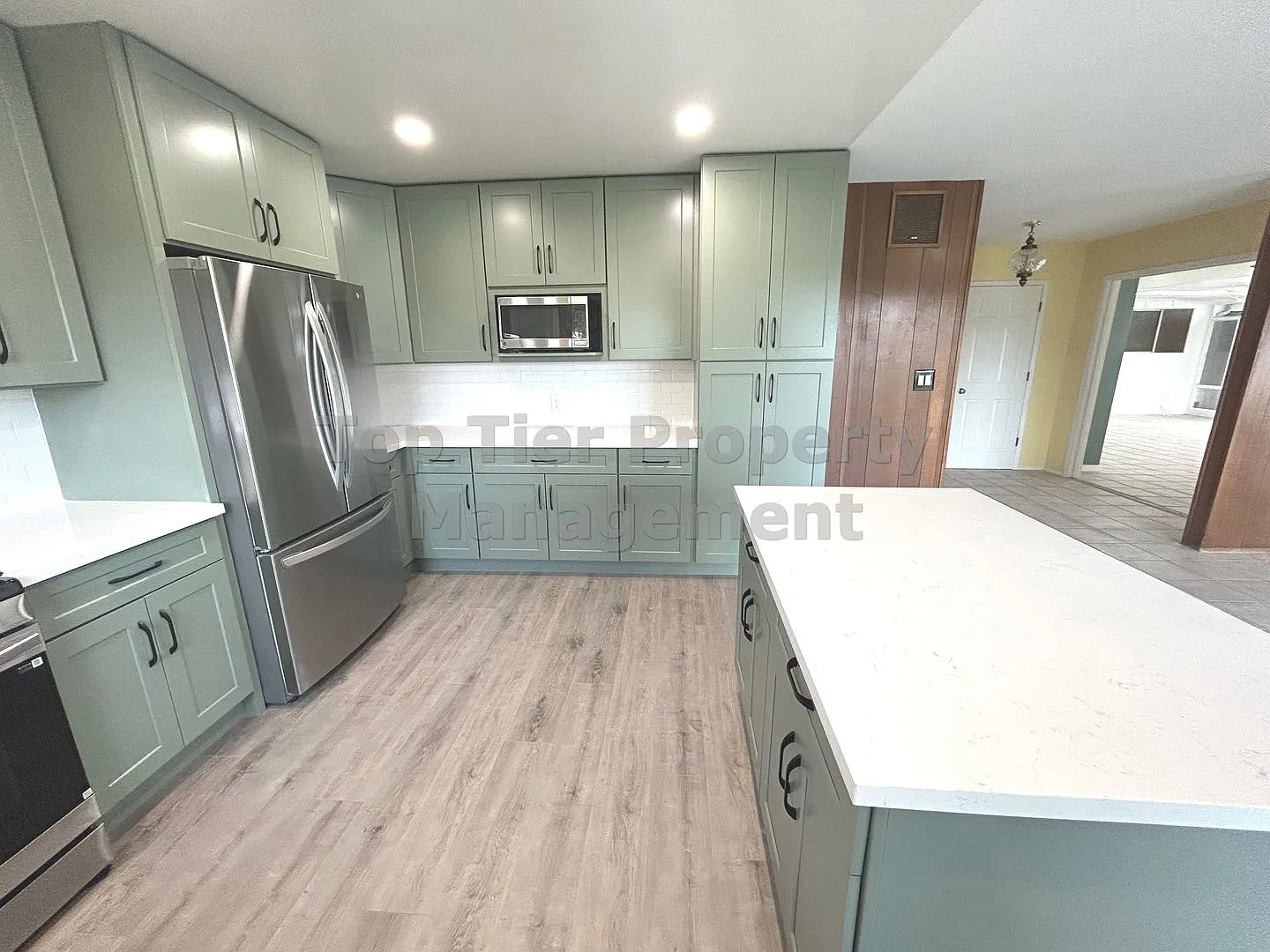 Oceanside Charmer 3 bed / 2 bath House - Available 09/15 — Photo 3