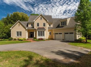 3 Surrey Ln, Topsfield, MA 01983