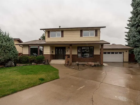 310 W Kings Bay S, Lethbridge, AB T1K 5G2