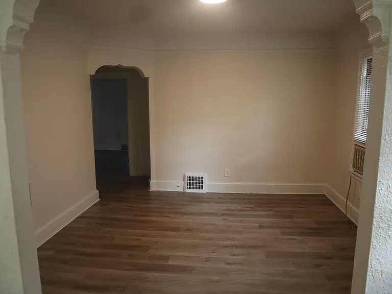 3010 Fullerton St — Photo 9