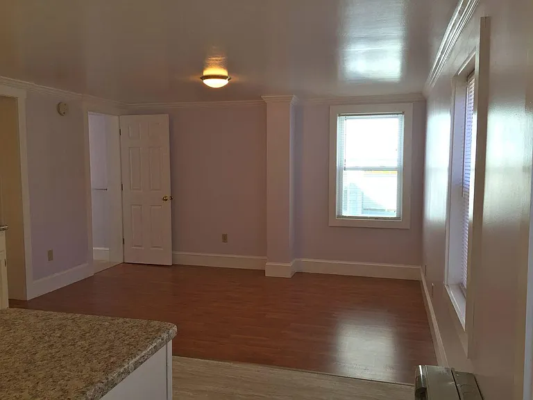 40 Chase St #2 — Photo 9