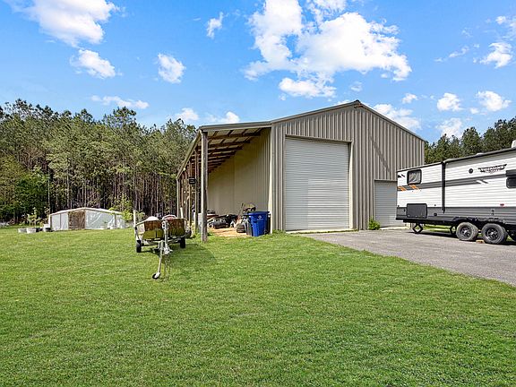 4th image of 929 Musselwhite Rd