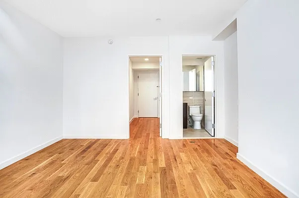 Rented by Compass | media 13