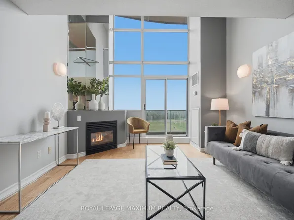 200 Manitoba St #508, Toronto, ON M8Y 3Y9