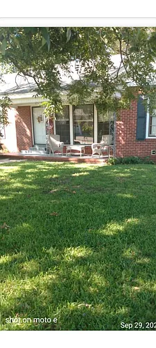 308 N Trinity St Photo 1